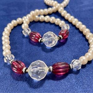 🌹Vintage🌹 Faux Pearl And Bead Necklace With Beryl Clasp  30”